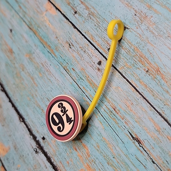 Platform 9 3/4 Straw Topper - Picture 3 of 5